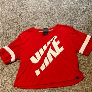 Nike Crop Top